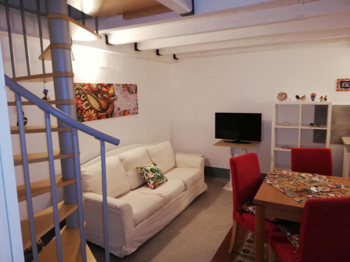 Il Posto Giusto Station Rooms Palerme Extérieur photo